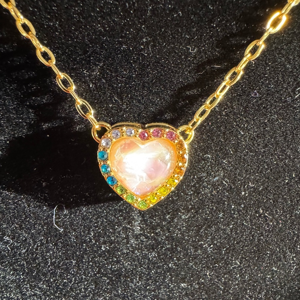 Kurt Geiger Iridescent Heart Necklace - Picture 2 of 3